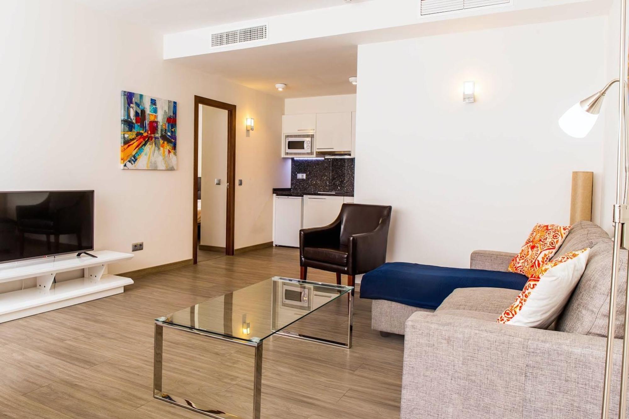 Bluesea Dimona Suites Торремолинос Экстерьер фото