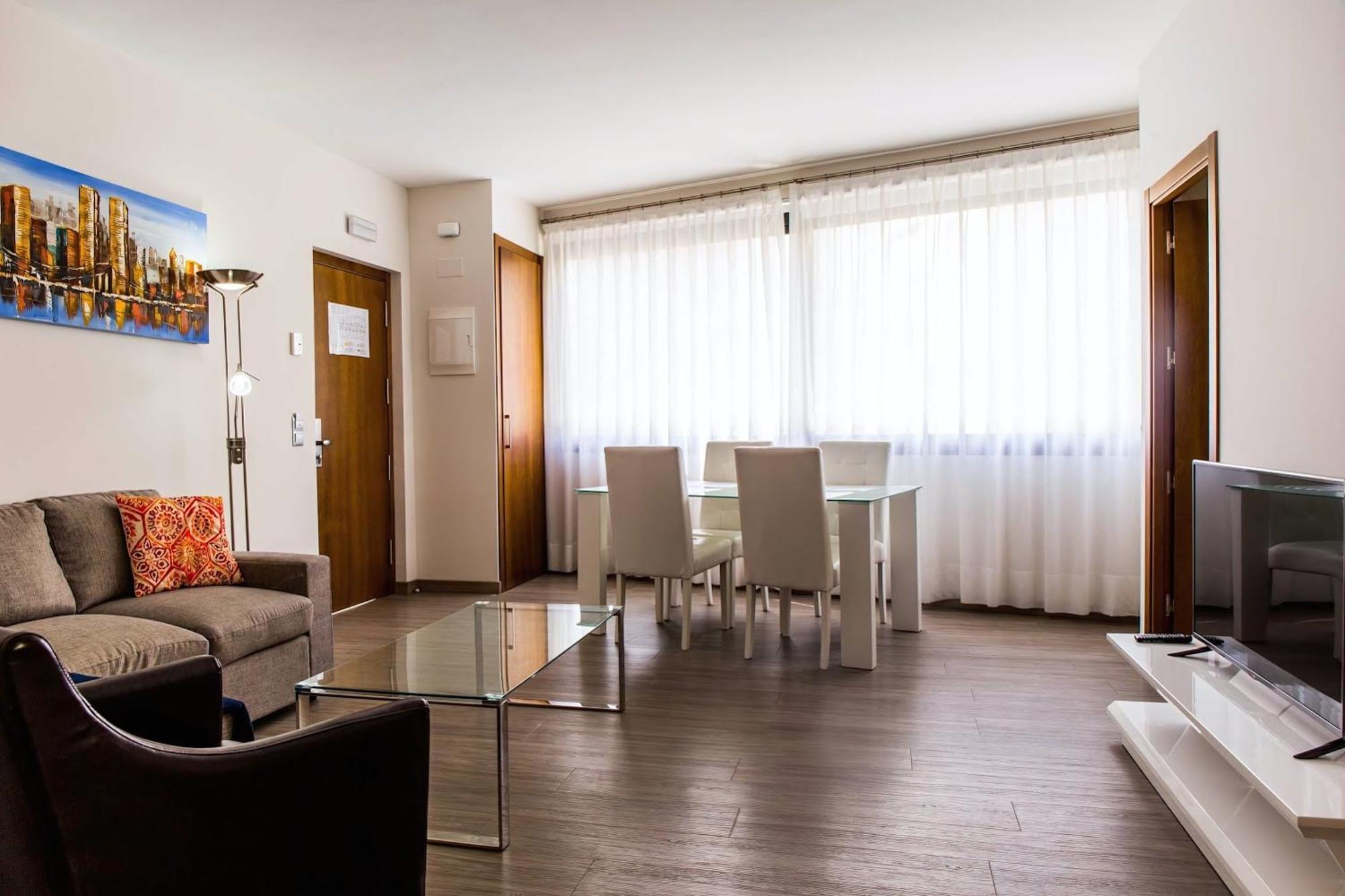 Bluesea Dimona Suites Торремолинос Экстерьер фото